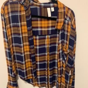 Cropped flannel shirt